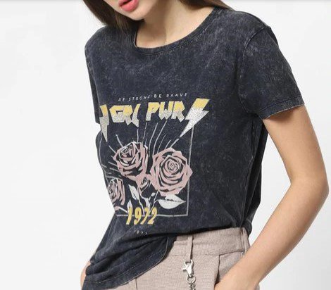 T-shirt for the first look